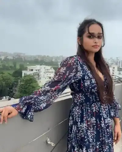 Badnawar Escorts